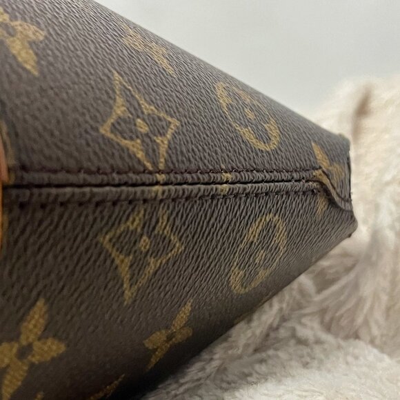 Louis Vuitton Monogram Ellipse MM – Iconic Luxury Handbag Pre-Owned Practical - Picture 4 of 14